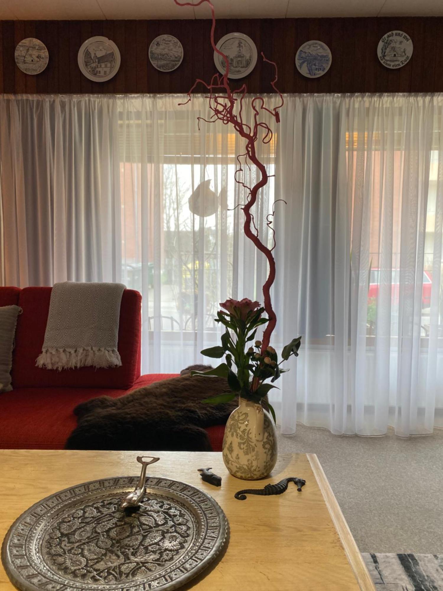 Privartzimmer 'Ausfahrt Freihalten' Husum  Bagian luar foto